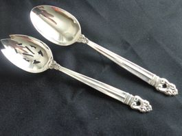* COUVERTS A SERVIRE ROYAL DANISH STERLING COMME NEUF