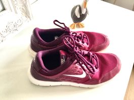 NIKE Turnschuhe Sportschuhe 38