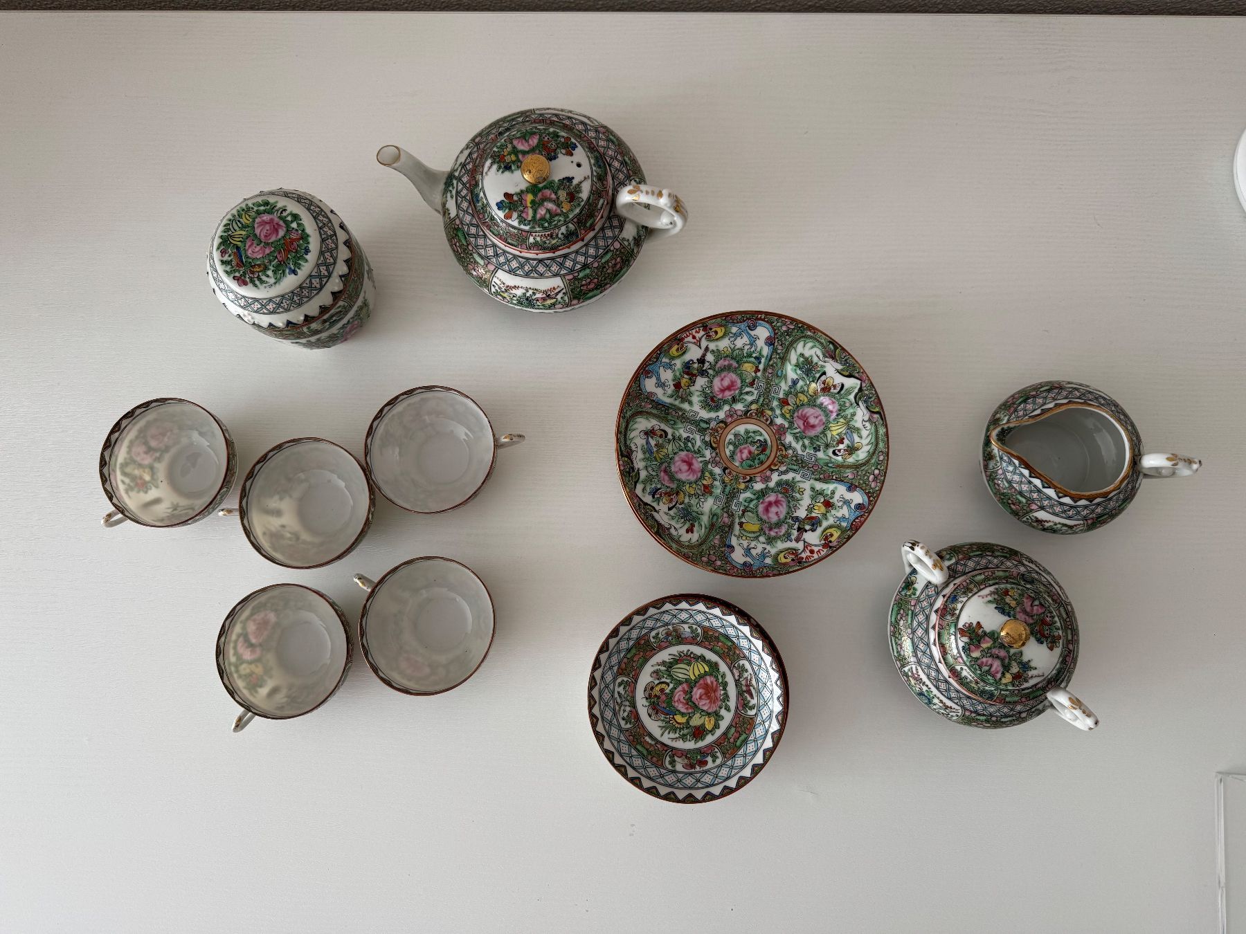 Set di piatti: Teeservice – Usato da Urdorf venduto da roses202