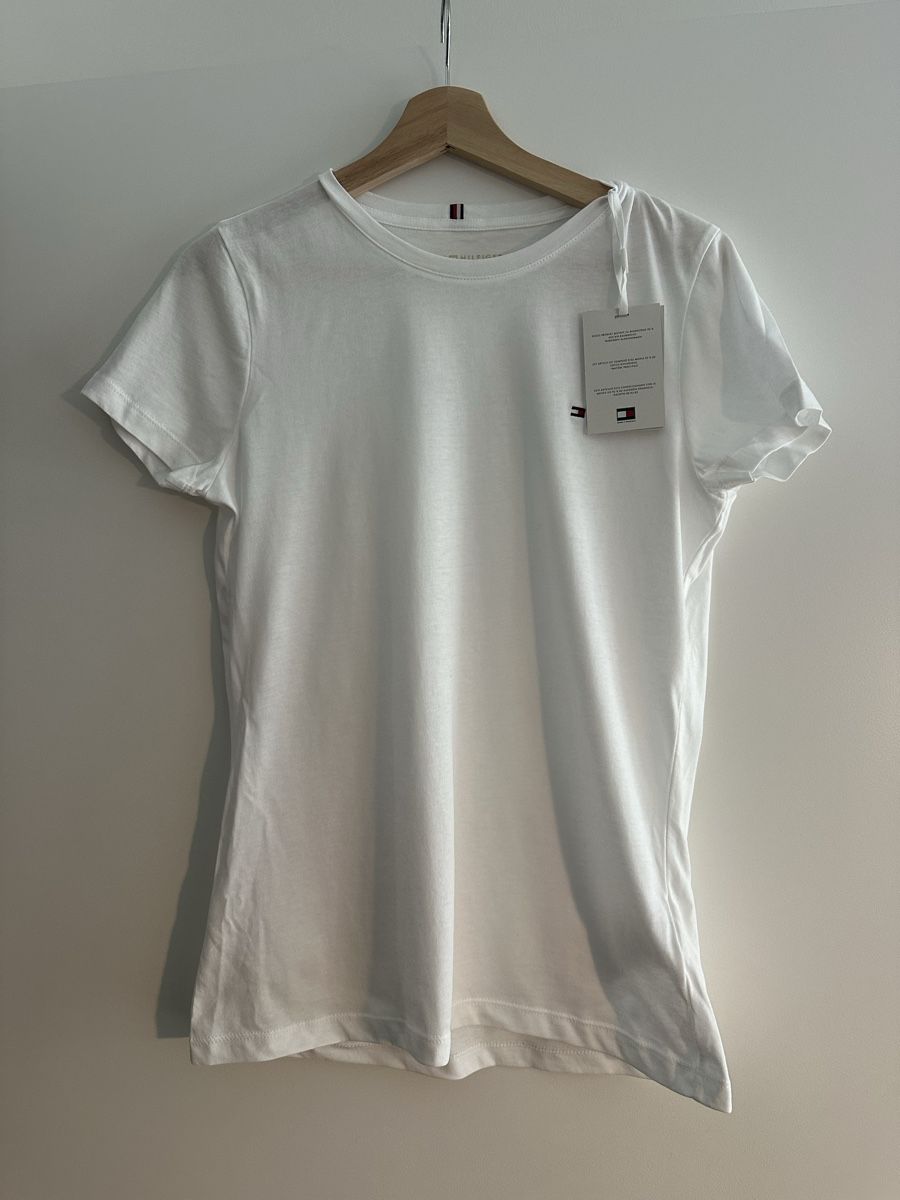 Tommy Hilfiger Top: Haut blanc Tommy Hilfiger – Nuovo e nell'imballaggio originale da Lausanne venduto da sou_w9bl