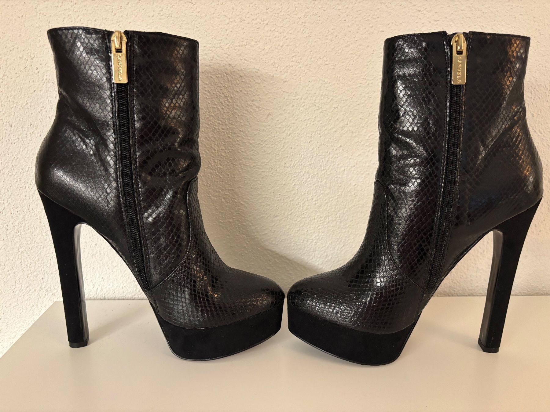 Scarpe da donna: Carvela strut ankle boot 37 - like new – Usato da Zürich venduto da cel_kv7b 3