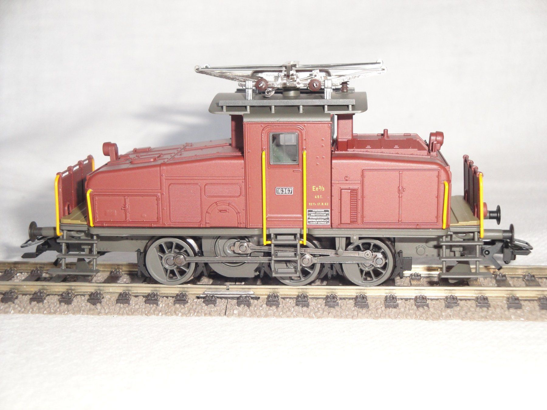 Trix Modelleisenbahnen: Trix SBB-Ee 3/3 16367 – Neu und originalverpackt aus Wolfwil von heinzs3575 3