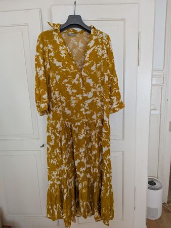 Lora Maxikleid Gr. S senfgelb-weiss Sommerkleid