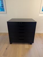 IKEA Kommode schwarz auf Rollen