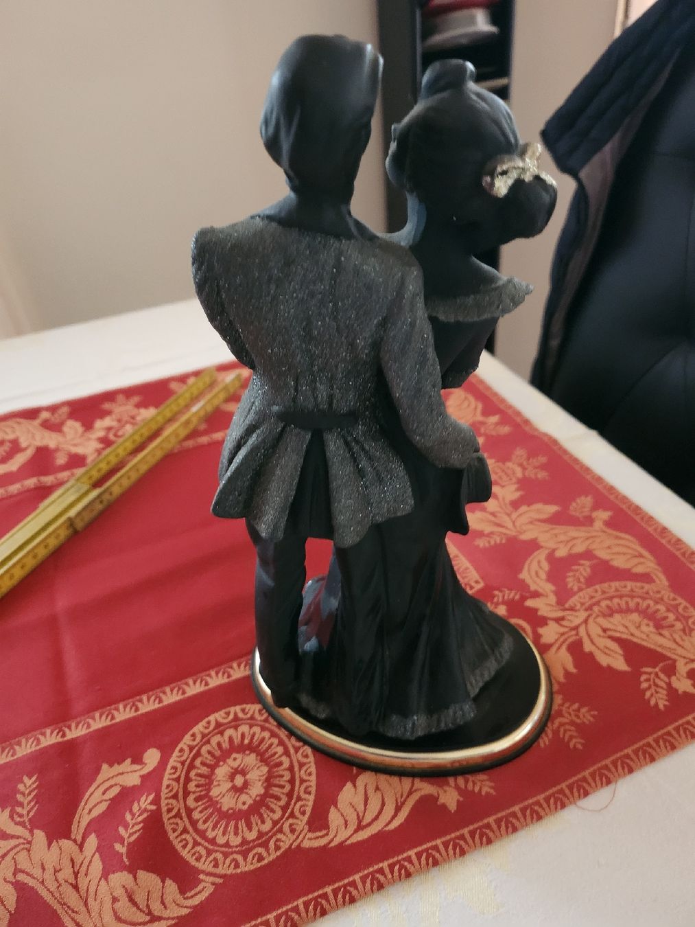 Statuette: innamorati – Usato da Lugano venduto da Bernardino04 2