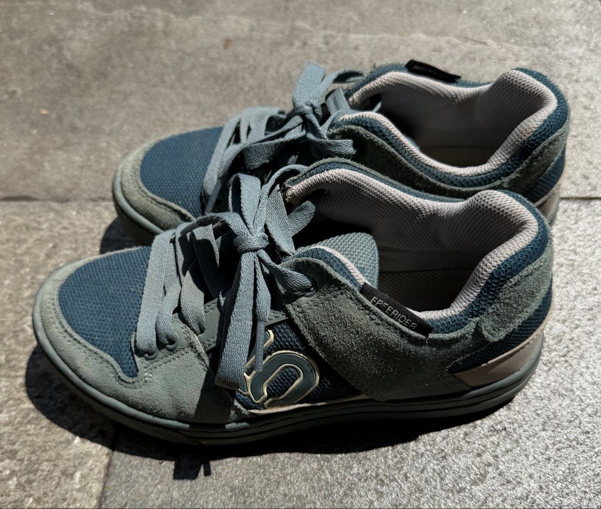 Adidas Herrenschuhe: Adidas Five Ten Freerider Schuhe Grösse 37.5 – Gebraucht aus Kehrsatz von tonisch 1