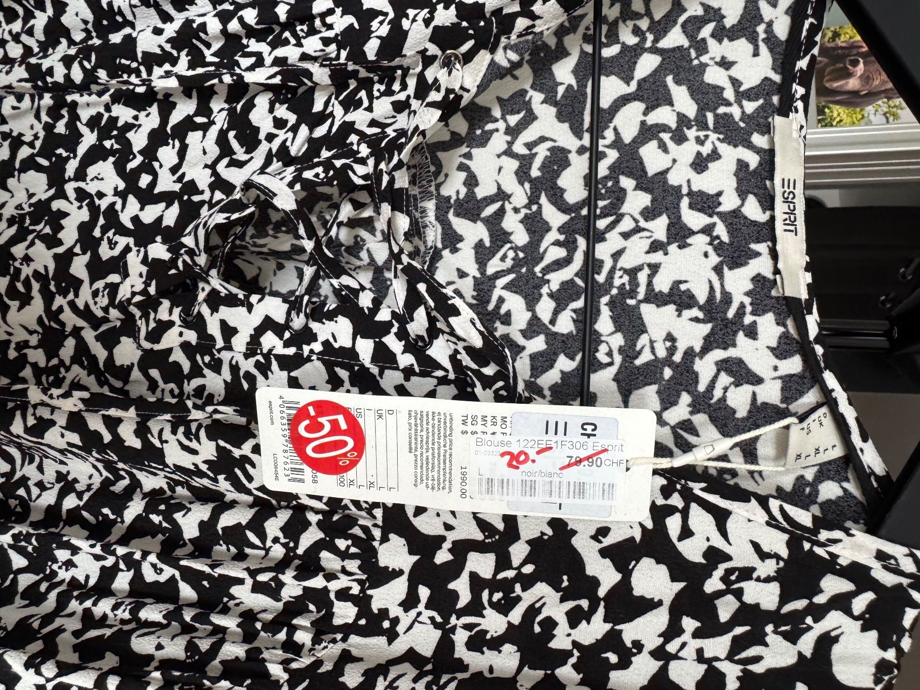 Esprit Camicette: Blouse Esprit noir et blanc, – Nuovo e nell'imballaggio originale da Vuisternens-Romont venduto da gol_xp6p 4