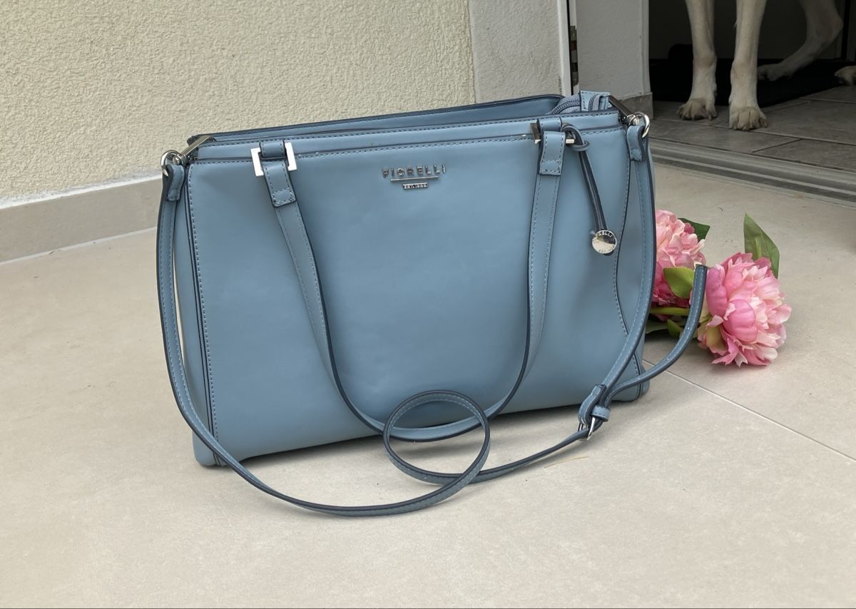 Borse da donna: Hellblaue Kunstleder Handtasche - Aus meiner Dean-Box – Usato da Schleinikon venduto da Blake_7k9t 1