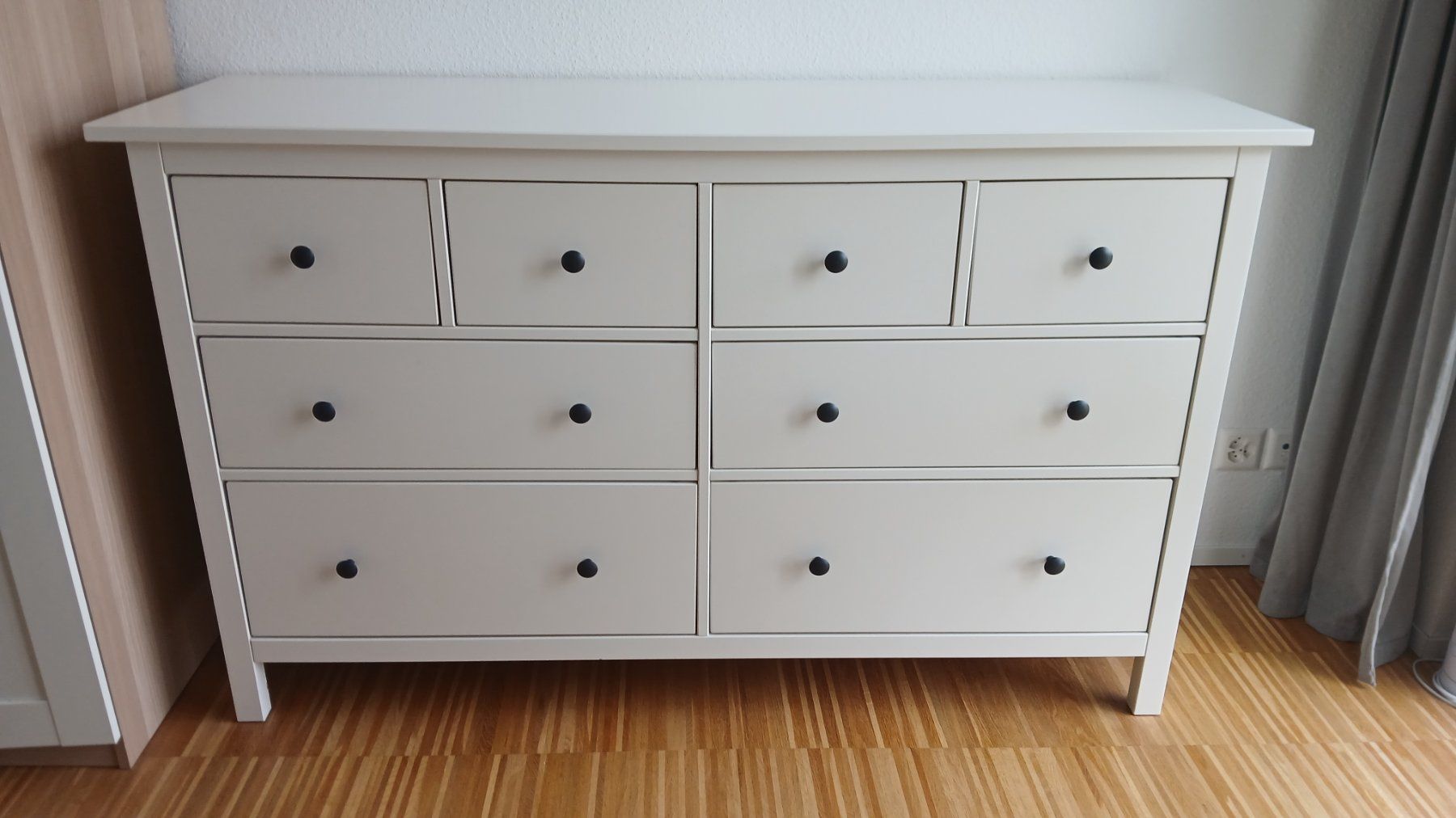 Ikea Cassettiere: Ikea HEMNES Kommode mit 8 Schubladen – Usato da Winterthur venduto da Nour07