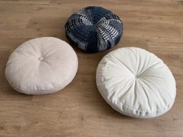 Coussins de méditation neufs