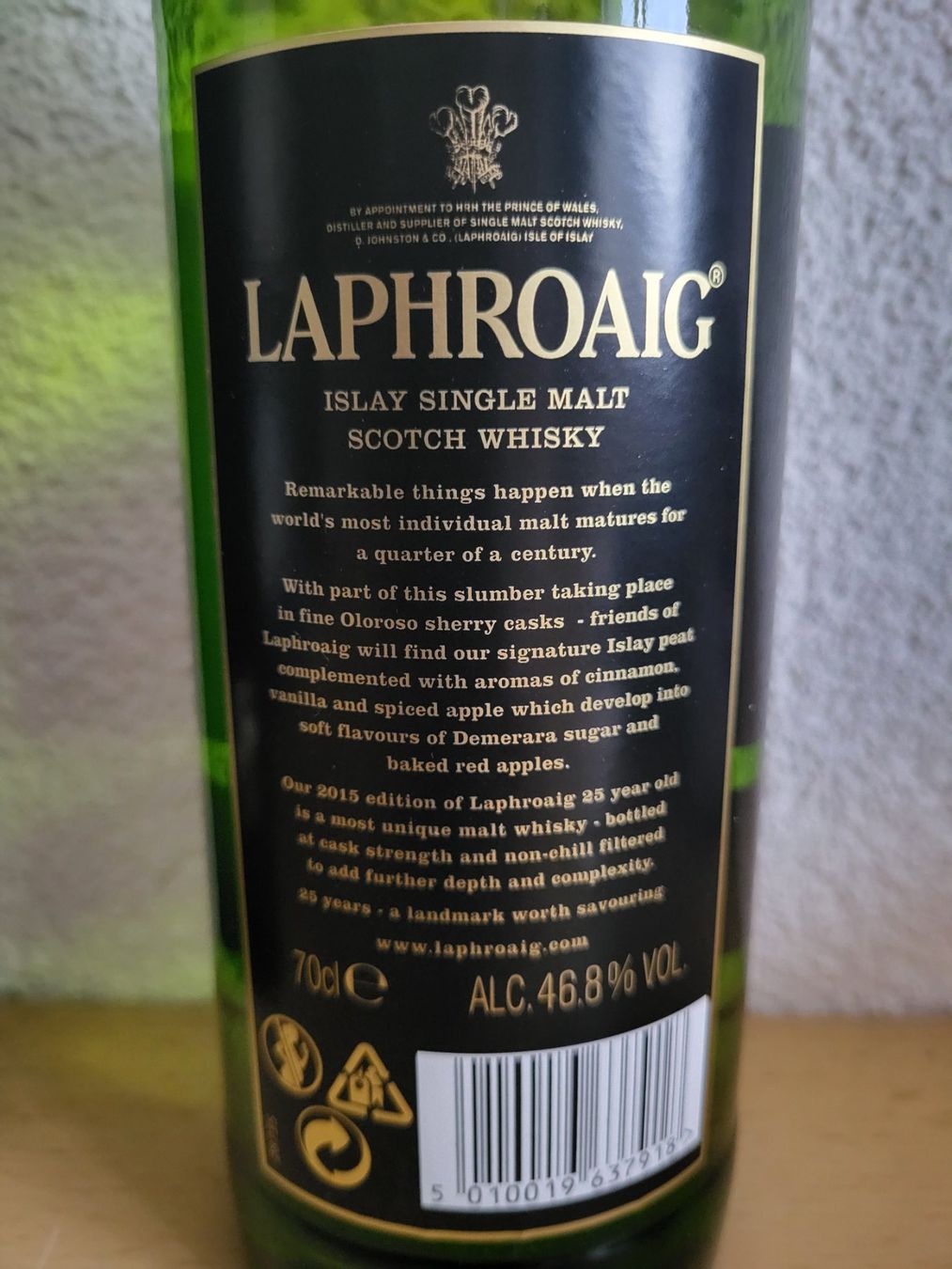 Laphroaig Bevande alcoliche: Laphroaig 25 (2015 Release) – Nuovo e nell'imballaggio originale da Morlon venduto da yan_y92p 2