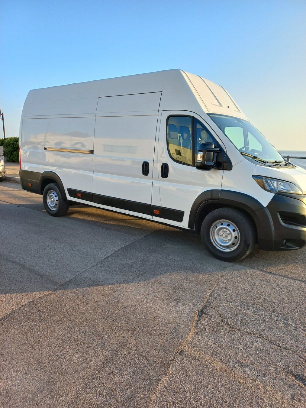 Peugeot Nutzfahrzeuge: Peugeot Boxer maxi – Gebraucht aus Glarus von 24081985 4