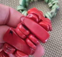 Zwei Armbänder (rot und grün), neu