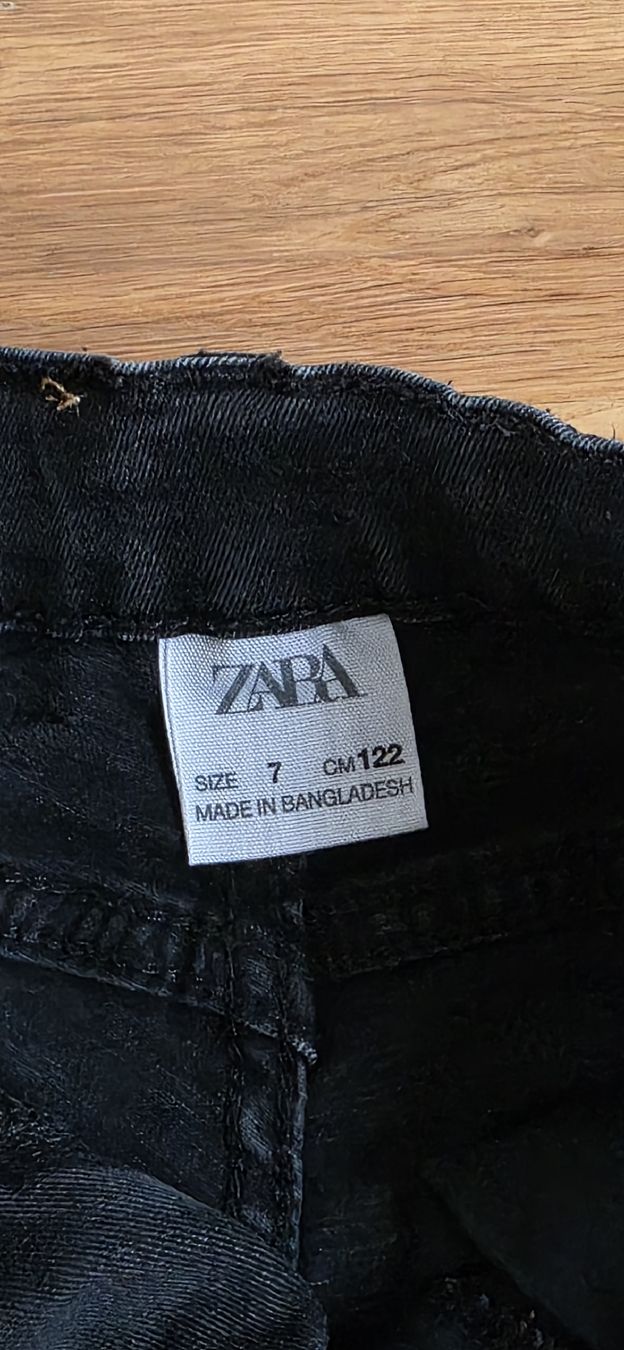 Pantaloni: 3x Kinder Bermuda – Usato da Stäfa venduto da Espresso_Macchiato 1