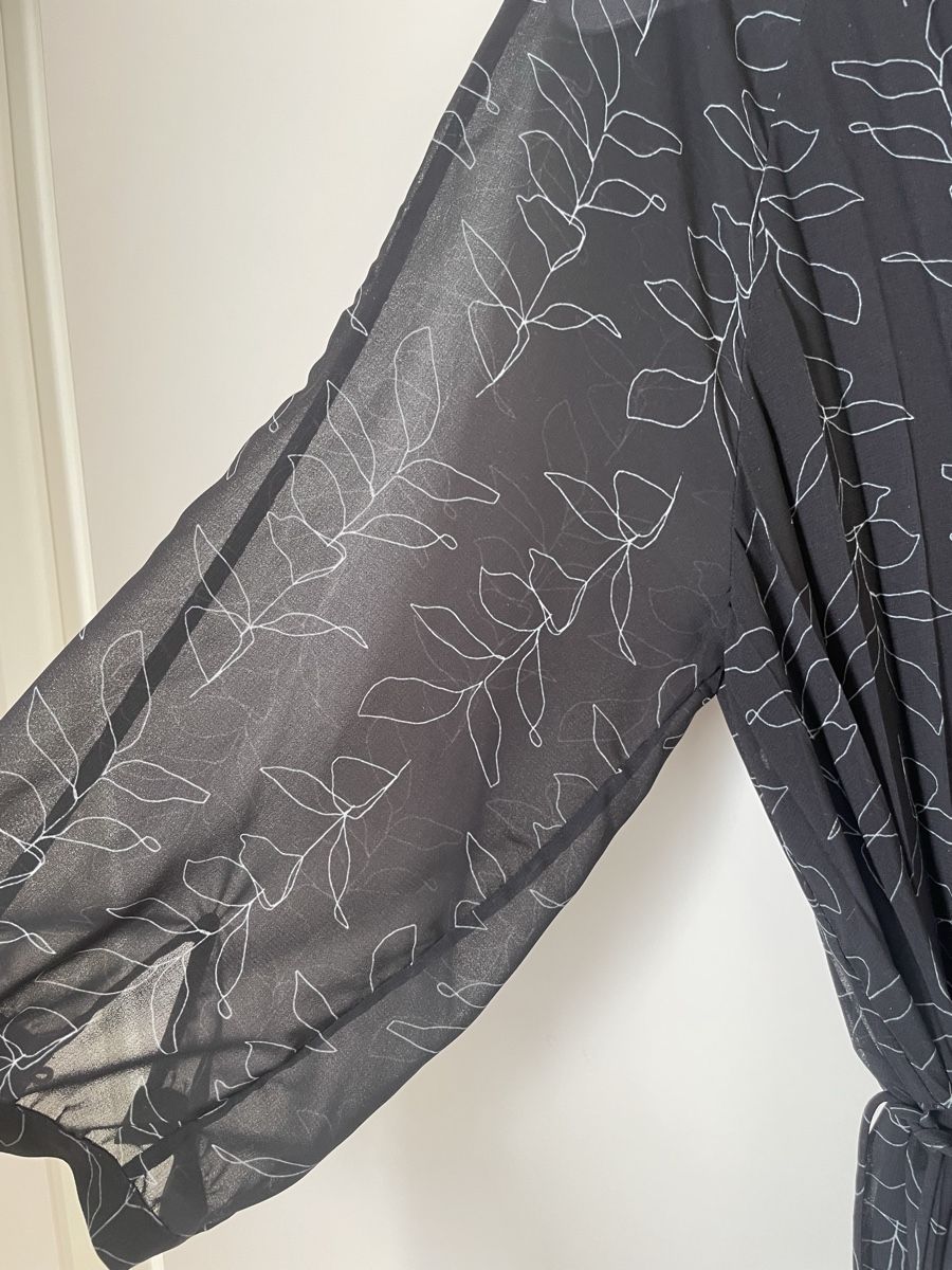 Nile Robes: NILE Kleid Grösse M – D'occasion à Worben par Fesera 2