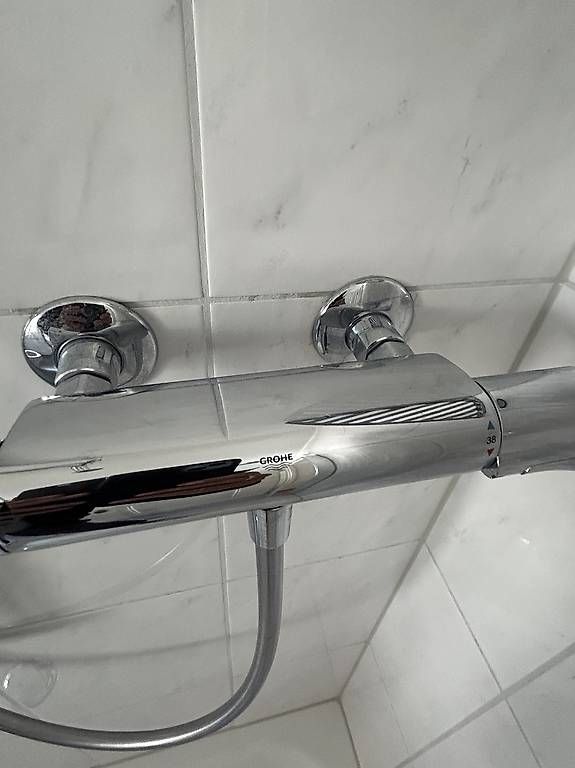Soffioni doccia: Duschbatterie kompl. Von Grohe – Usato da Stans venduto da Benzen 1