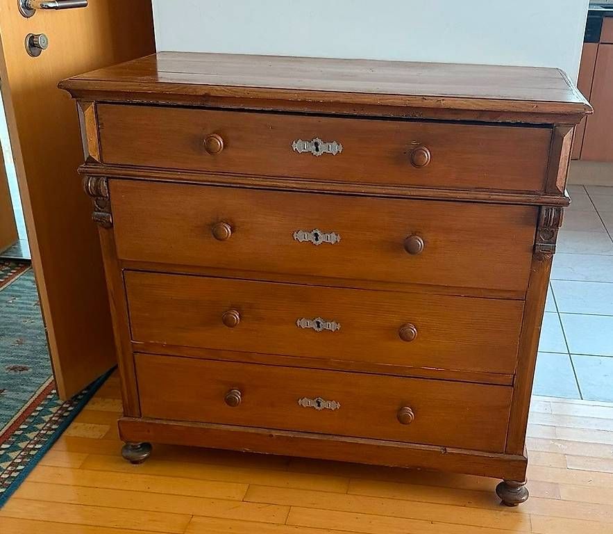 Commodes: Holzkommode – D'occasion à Holzhäusern / Rotkreuz par C.I.01