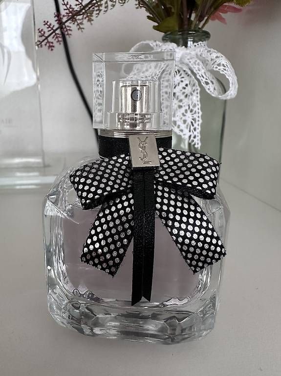 Saint Laurent Profumi & Eau de Toilette: YSL Mon Paris Couture EDP 50ml – Usato da Gränichen venduto da Adero