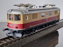 Hag Ho. locomotive TEE Re 4/4' 10035 CFF, selon photos
