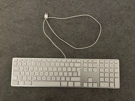 Apple Keyboard mit USB Anschluss und Ziffern