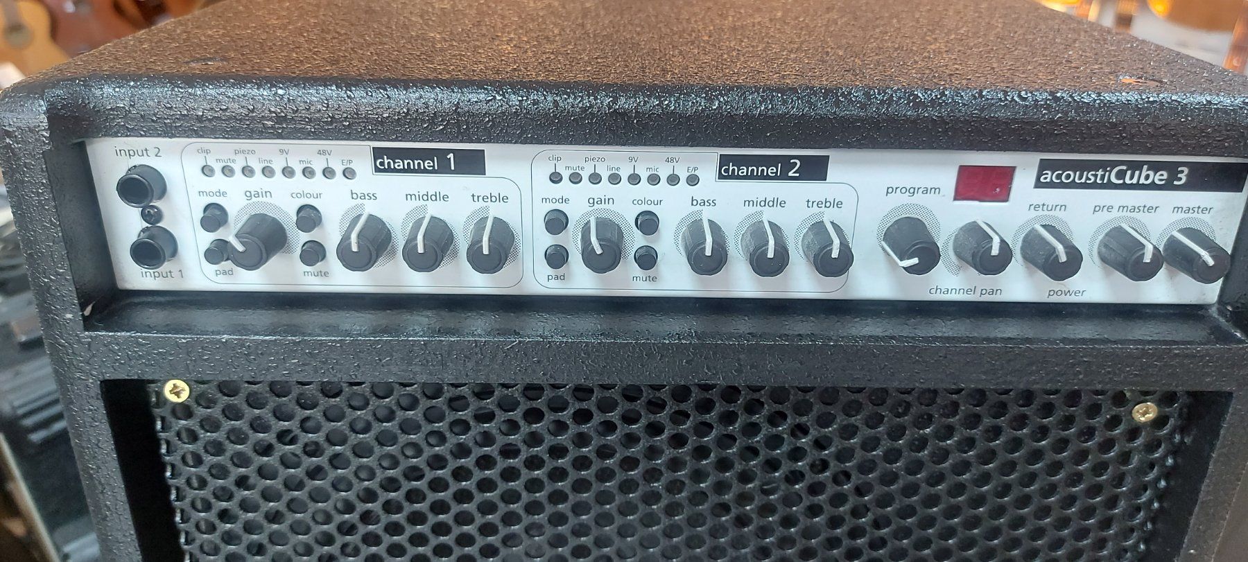 Verstärker: AER Acoustic Cube 3 High End Acoustic Amp – Gebraucht aus Glattbrugg von Swissmusik 1