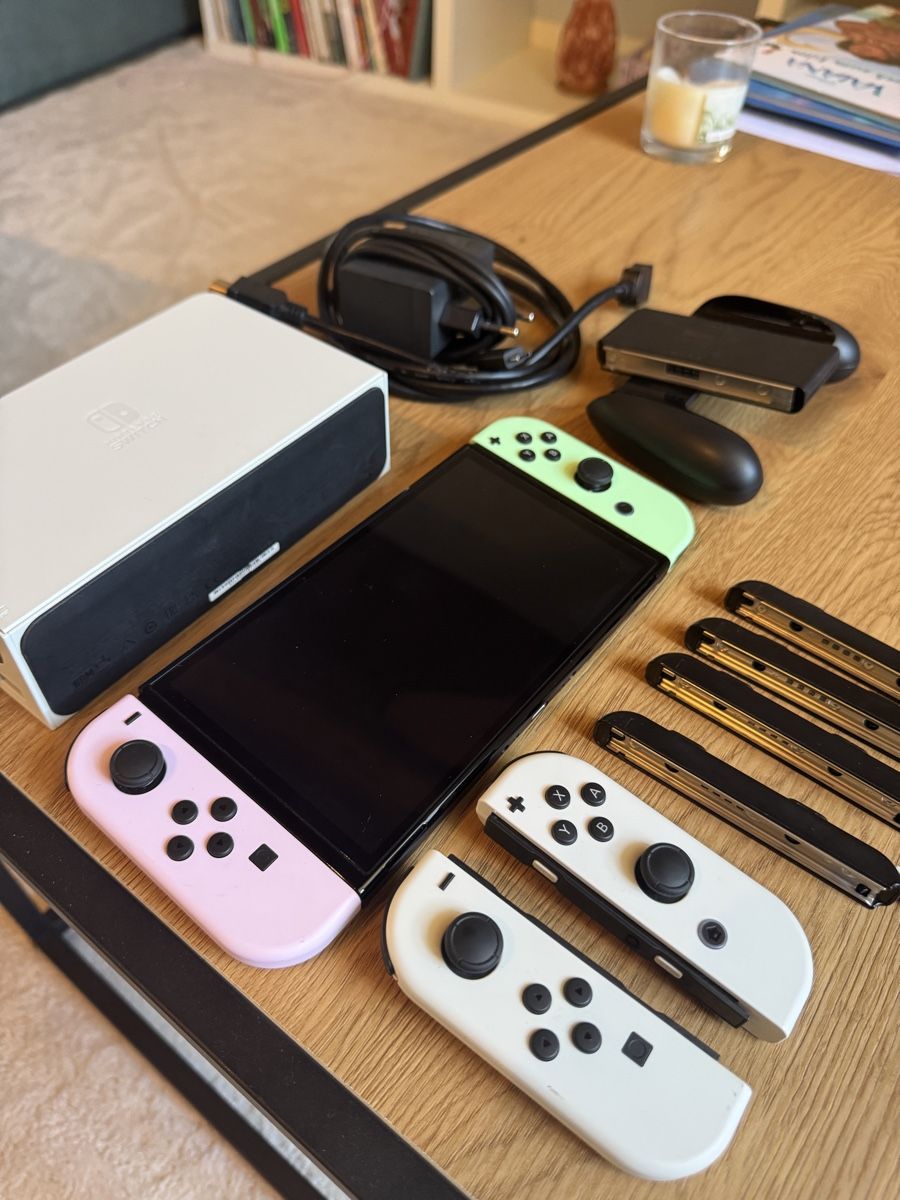Nintendo Console: Nintendo Switch Oled – Usato da Riedtwil venduto da larasommerhalder