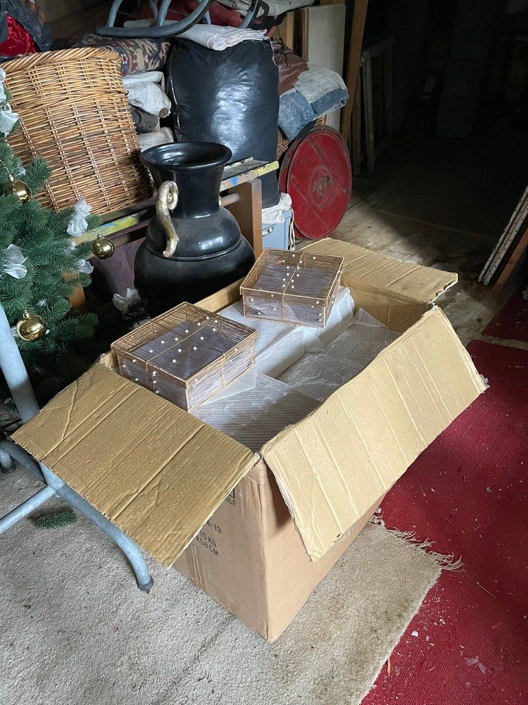 Tutte le decorazioni: Geschenke -Schachtel -Verpackung - – Usato da Forch venduto da ESELSTEIN 1