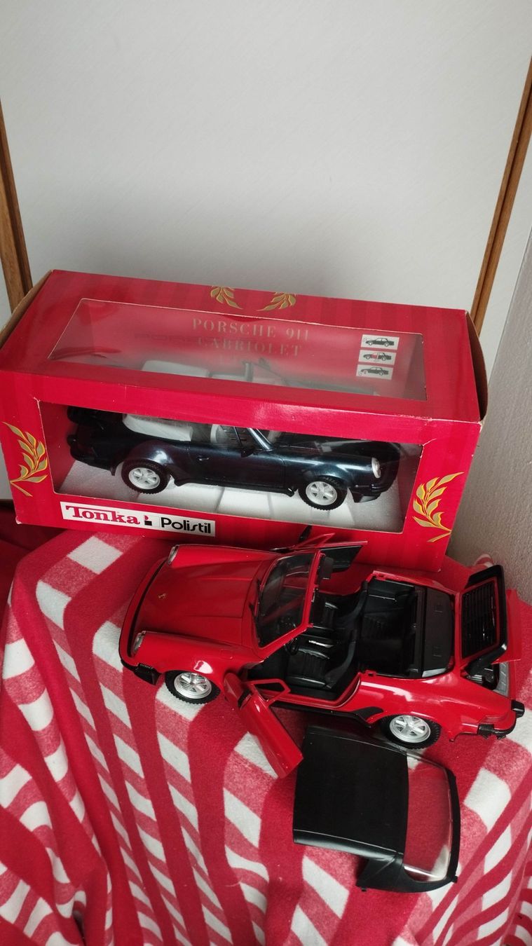 Tonka Modellini d'auto: 2 Porsche 911 Cabriolet – Usato da Chur venduto da oriori 3