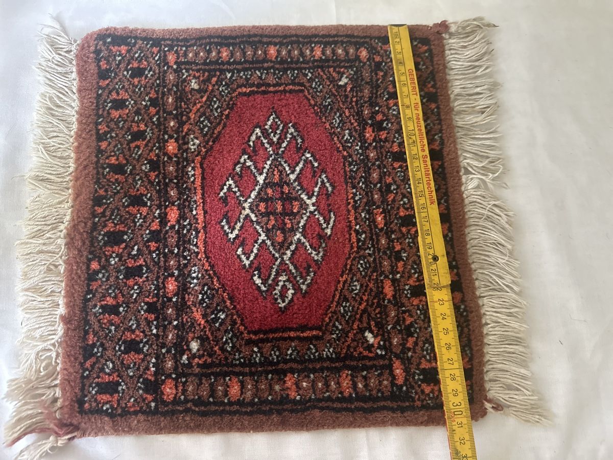 Tappeti: Orientalischer Teppich mit Fransen rot/braun 36x31cm  – Usato da Zürich venduto da Chaeffeler 2