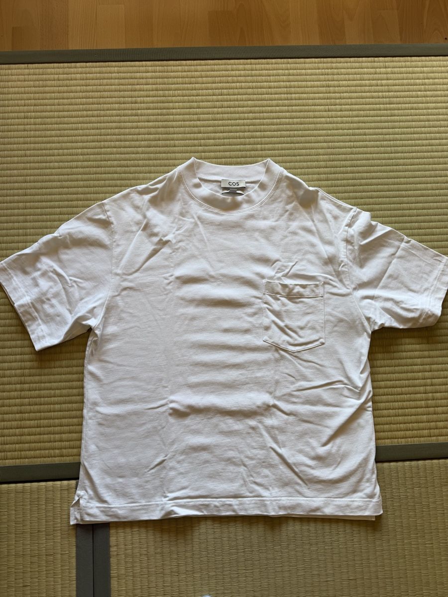 Cos T-shirt: T-shirt COS oversize – Usato da Bottens venduto da pat_x66b