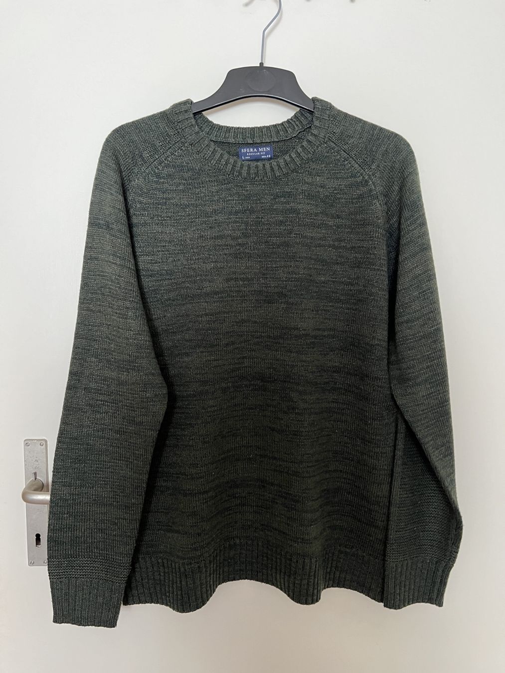 Pullover & Sweatshirts: SFERA MEN REGULAR FIT Pullover Khaki L / 40 – Gebraucht aus Horgen von linuxrp