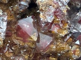 Seltener Hämatitquarz – Sasso dei Carli, Modena, Italien