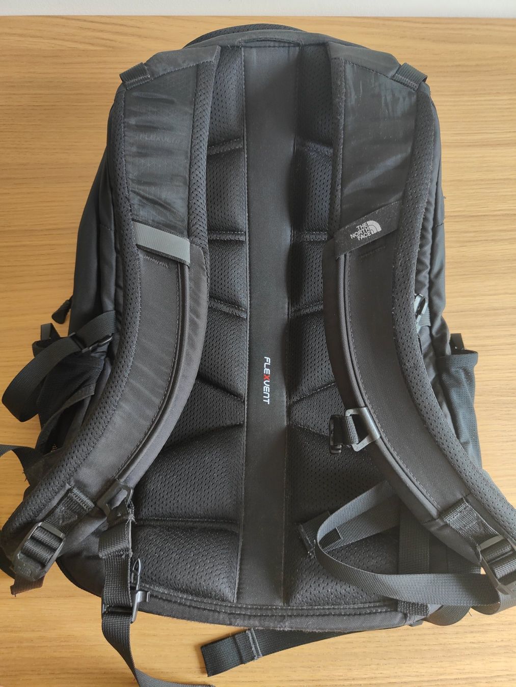 North Face Zaini: The North Face Borealis Rucksack – Usato da Olten venduto da Gegendiekultur 2