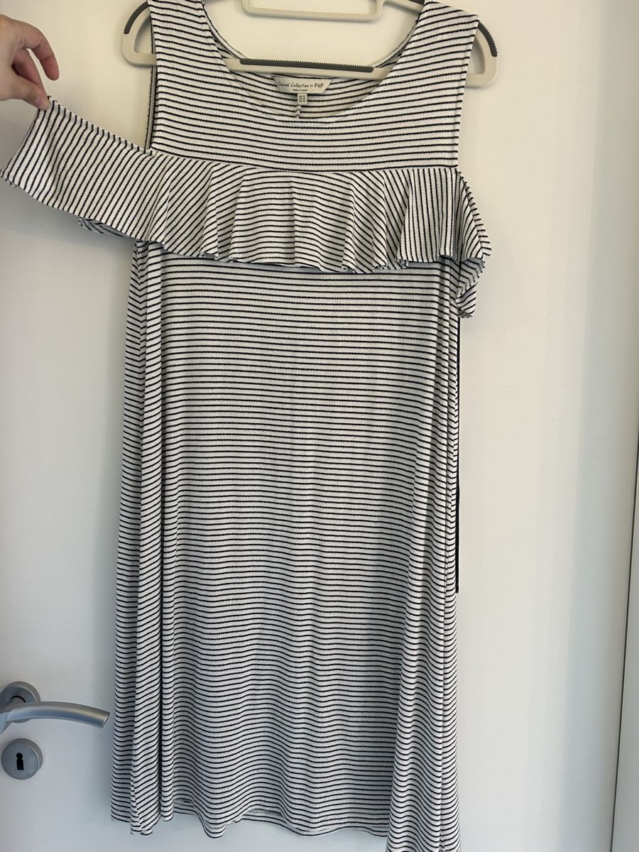 Vestiti: Robe de plage à rayures – Usato da Daillens venduto da guisepa 1