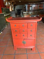 Schubladenschrank rot