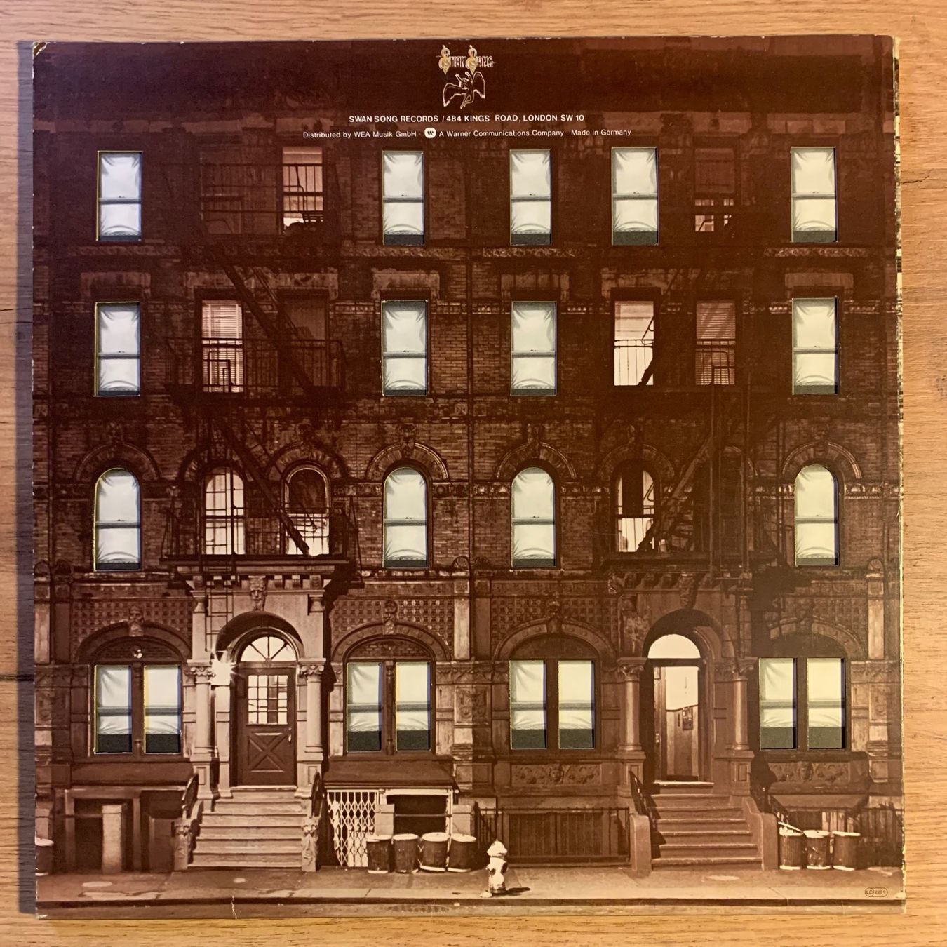 Dischi in vinile: LED ZEPPELIN - PHYSICAL GRAFFITI...RE GER 1975...VG+/VG++ – Usato da Gals venduto da Diskopat 1