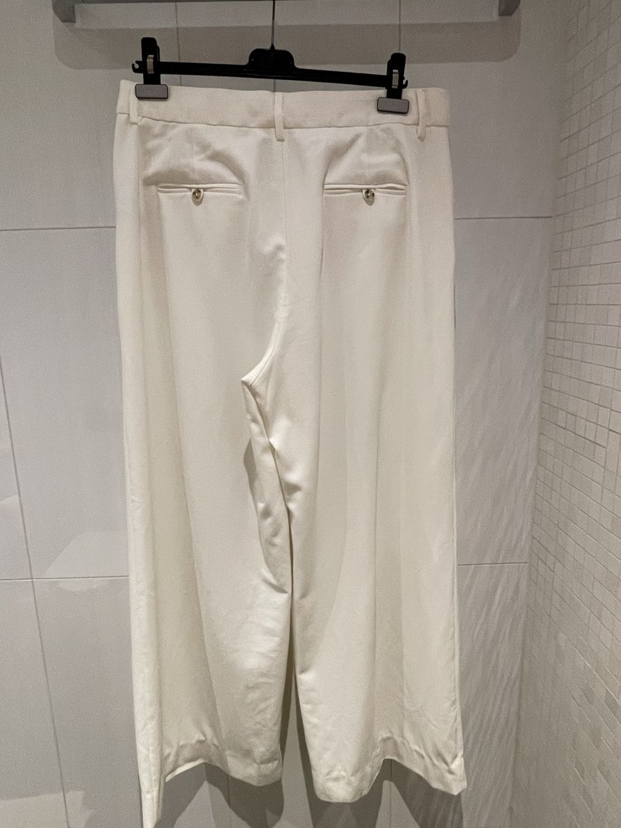 Reformation Pantaloni: REFORMATION weisse Hose – Usato da Mauren venduto da toppiloppi 3