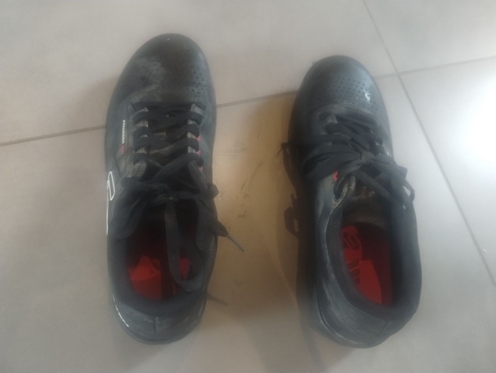 Five Ten Scarpe da uomo: five ten freerider pro 46  – Nuovo (secondo la descrizione) da Grimisuat venduto da noe_lzm6