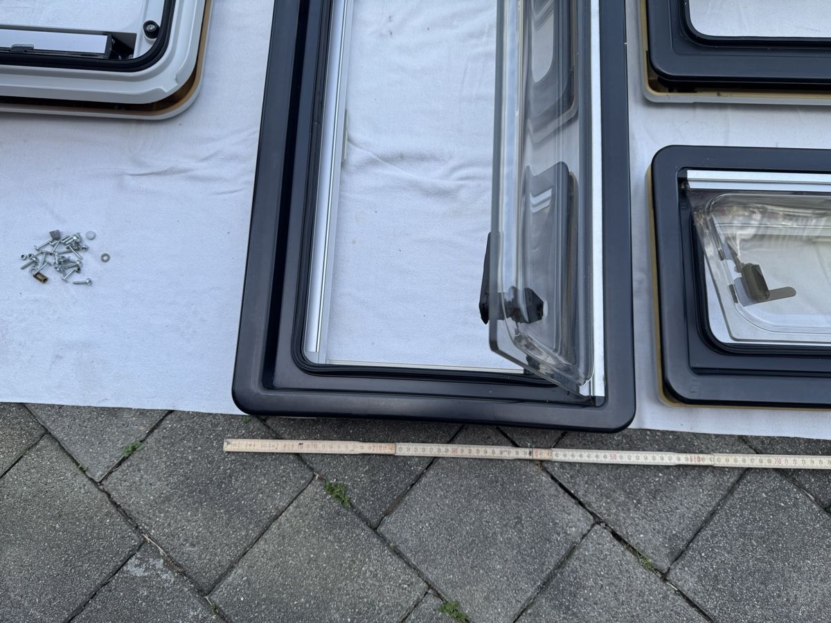 Finestre: Wohnmobilfenster mit Fliegengitter und Rollo – Usato da Obergösgen venduto da _CB_ 5