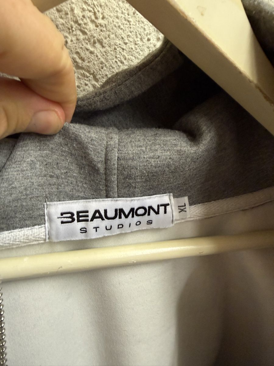 Maglioni & Felpe: BEAUMONT studios Hoodie XL – Nuovo e nell'imballaggio originale da Biel/Bienne venduto da lichterhoh 1