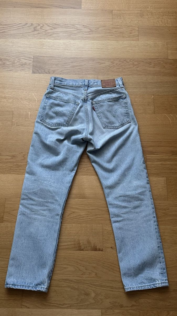 Levi's Jeans: Levi's Jeans hellblau Grösse W24 L26 – Nuovo (secondo la descrizione) da Bern venduto da WiederWert 2