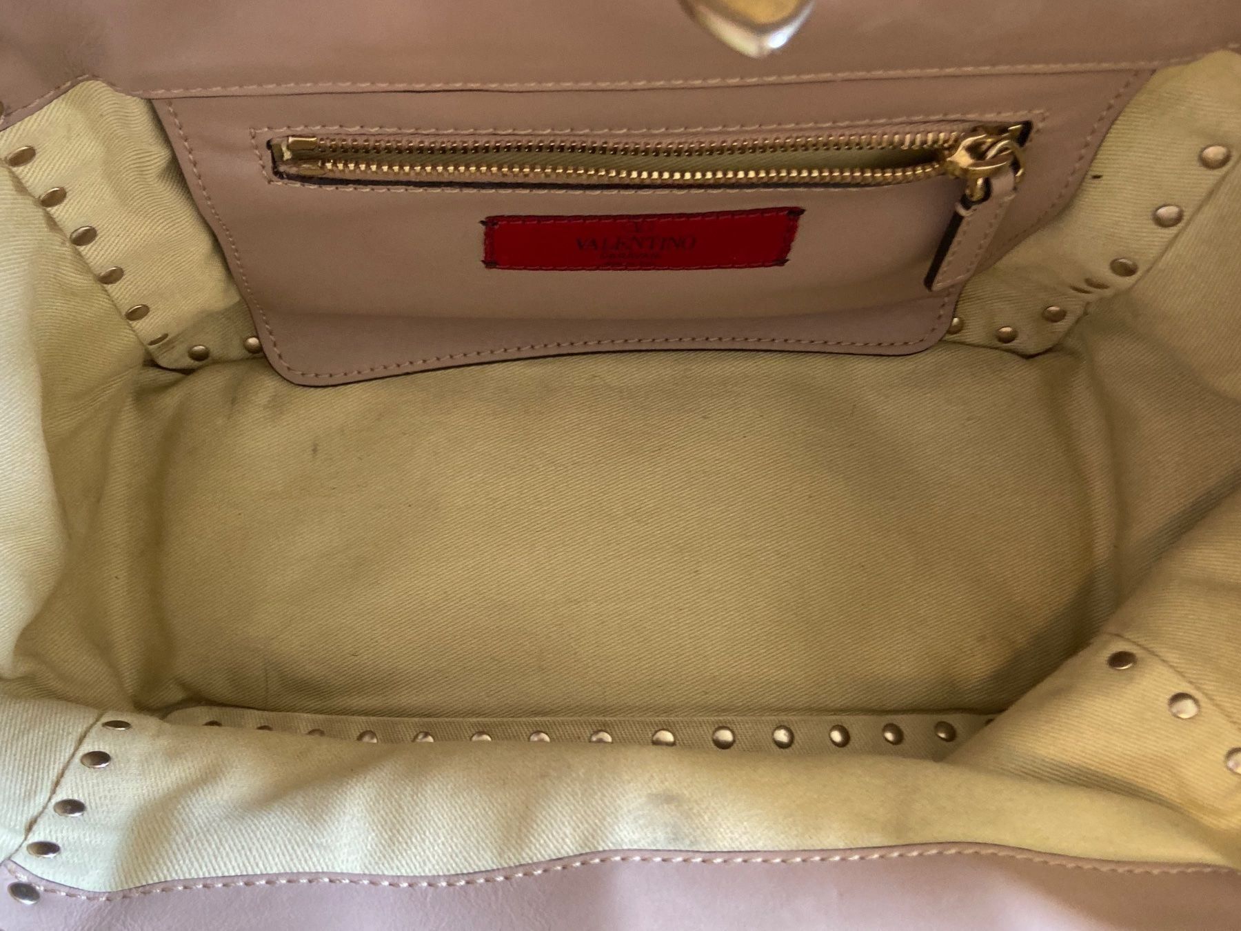 Valentino Borse da donna: Valentino Garavani Rockstud Bag Small – Usato da Jonen venduto da Lux.K. 3