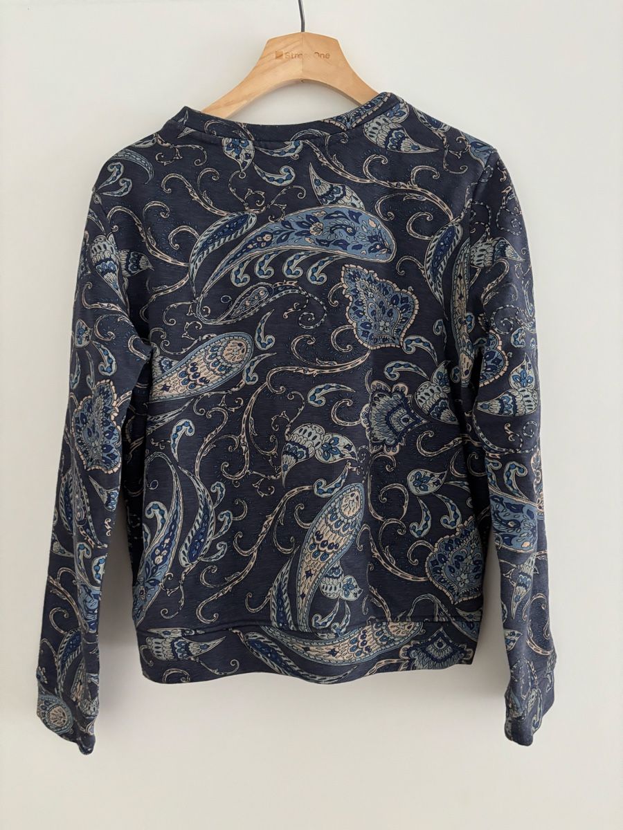 Maglioni & Felpe: Dunkelblauer H&M Pullover mit elegantem Paisley-Muster – Usato da Luzern venduto da aloevira 1