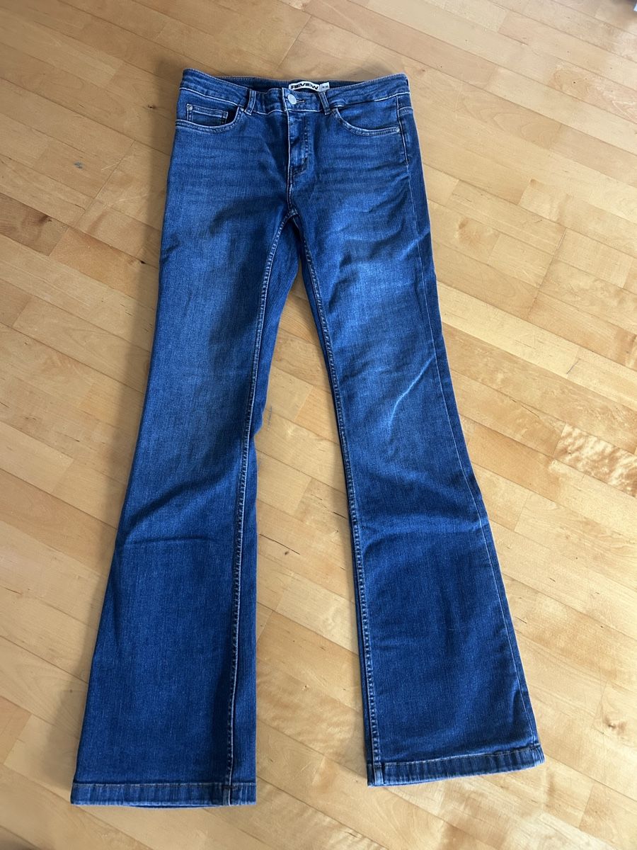 Jeans: Review Jeans, Gr.30, flare – Nuovo (secondo la descrizione) da Horgen venduto da Daniel99999