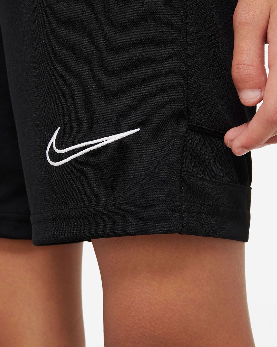 Nike Pantaloni: Nike Shorts Dri-FIT Academy – Usato da herrliberg venduto da flora8008 3