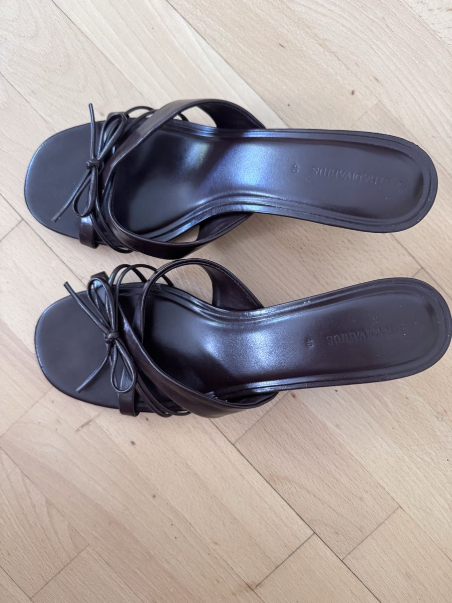 Stradivarius Scarpe da donna: Brown Kitten Heels – Usato da Muttenz venduto da ala_7c7n 1