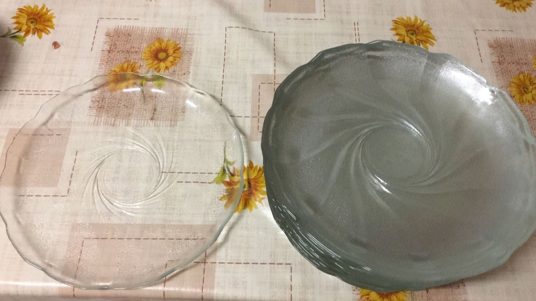 Assiettes: Glas Teller – Neuf (Voir description) à Wädenswil par orgalg