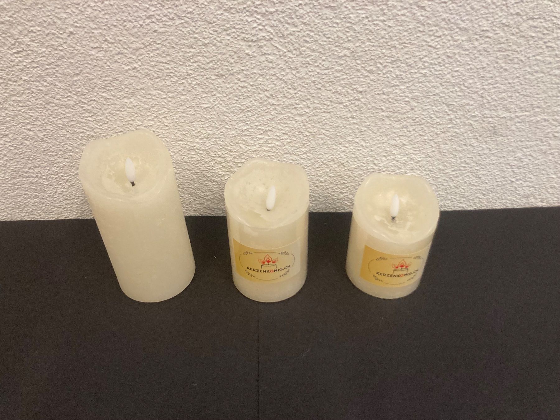 Candele: LED Echtwachs-Kerzen-Set, 3 Stück, mit  Timerfunktion, creme – Nuovo e nell'imballaggio originale da Neuenhof venduto da jorogo 1