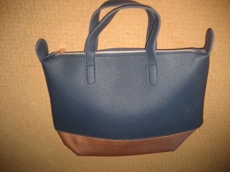 Shopper in Marineblau & Braun!