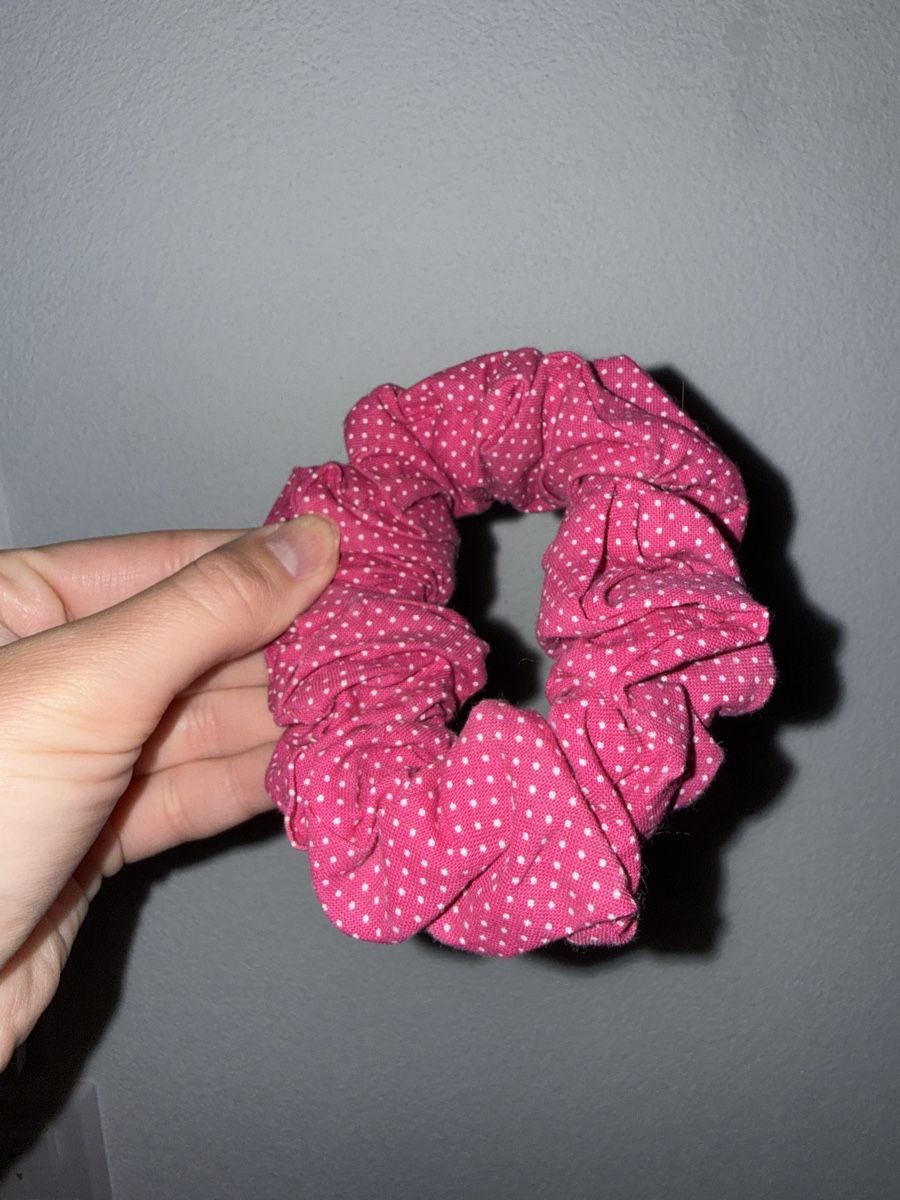 Accessoires pour cheveux: Pink Polka Dot Scrunchie  – Neuf (Voir description) à Bottmingen par Itsclaire 3